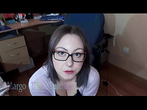 ❤️ Seksi djevojka s naočalama duboko siše dildo na kameri Analni porno kod nas bs.hentaibar.ru ﹏
